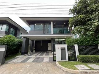 EPL-HR2554 ให้เช่าบ้านเดี่ยว 2ชั้น  ใกล้โรงเรียนนานาชาติ ทำเลกรุงเทพกรีฑา โครงการเศรษฐสิริ กรุงเทพกรีฑา1 มี 3 ห้องนอน 3 ห้องน้ำ