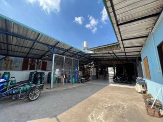 บ้านพร้อมที่ดิน เหมาะสำหรับทำธุรกิจ สันติธรรม 6.9 ล้าน