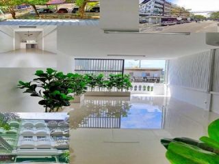 รีโนเวทใหม่ ไม่เคยอยู่  เอเชียทีค ถ.เจริญราษฏร์  ให้เช่า อาคารพาณิชย์หรู 4.5ชั้น บางคอแหลม เจริญกรุง79-87 พระรามสาม ต่อรองได้ จันทร์