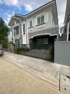 EPL-HR2647 ให้เช่า-ขายบ้านเดี่ยว  ถนนเฉลิมพระเกียรติ ร.9 ซอย 30 โกลเด้นนีโอ สวนหลวง บางนา 3 ห้องนอน 2 ห้องน้ำ พื้นที่ใช้สอย 150 ตรม.