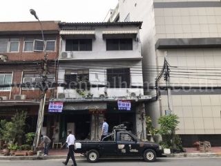 R3 อาคารพาณิชย์ 2 คูหา ติดถนน ใกล้ ตลาด โบ๊เบ๊ ถนน กรุงเกษม พร้อม ปล่อยเช่า
