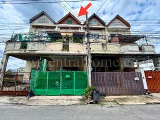 ทาวน์เฮ้าส์ 3 ชั้นครึ่ง ลาดพร้าว 101 แยก 46 ใกล้ MRT ลาดพร้าว 101