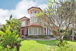 บ้าน นาราสิริ วงแหวน-สาทร  18900000 BAHT. ใกล้กับ เดอะมอล์ลบางแค ราคาคุ้ม แปลงมุม ใกล้คลับเฮ้าส์