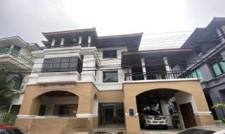 BH2434 ให้เช่าบ้านเดี่ยว 3ชั้น ย่านเลียบด่วน เอกมัย-รามอินทรา ถนนศรีวรา ทาวน์อินทาวน์