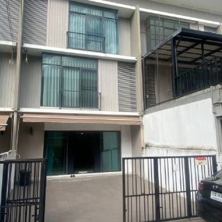 CH852-BH-SE ขายทาวน์โฮม 3 ชั้น 3 ห้องนอน 2 จอด ย่านดอนเมือง ศรีสมาน เมืองทองธานี ปากเกร็ด