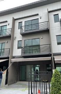 ให้เช่าและขาย ทาวน์โฮม 3 ชั้น  บ้านกลางเมือง ศรีนครินทร์-อ่อนนุช ซอยอ่อนนุช 70-1 ถนนสุขุมวิท77