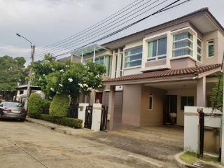 ให้เช่า บ้านเดี่ยว บางกอก บูเลอวาร์ด รามอินทรา 3 ตกแต่งพร้อมอยู่ 65 ตร.ว 4 นอน 4 น้ำ ใกล้แฟชั่นไอส์แลนด์