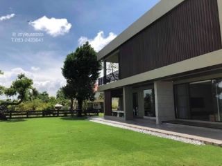 ขายด่วนราคาต่อรองได้ ‼️ บ้านเดี่ยวหรูหลังใหญ่  บนพื้นที่กว่า 2,400 ตารางเมตร อ.กระทุ่มแบน พร้อมเรือนหลัง
