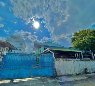 ขายบ้านเดี่ยว 2 ชั้น 60 ตรว. ซอยวัดทุ่งเศรษฐี 16 ย่านราม 2 ใกล้เมกะบางนา เดินทางสะดวก