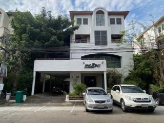 WW210M ขาย โฮมออฟฟิศ 4 ชั้น หมู่บ้านทาวน์อินทาวน์ ถนนทาวน์อินทาวน์ ซอย 3 , โฮมออฟฟิศเขตวังทองหลาง