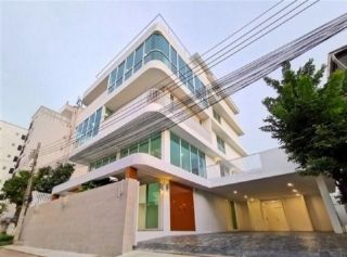 WW42Aขาย บ้านเดี่ยว-โฮมออฟฟิศ 5ชั้น มีลิฟต์ ซอยอ่อนนุช 6