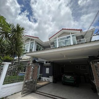 ให้เช่าบ้านเดี่ยว 2 ชั้น 89 ตรว. โครงการปรัชญาการ์เด้นโฮม ลาดพร้าว 71 นาคนิวาส 48 เดินทางสะดวก ได้หลายเส้นทาง เฟอร์พร้อมอยู่