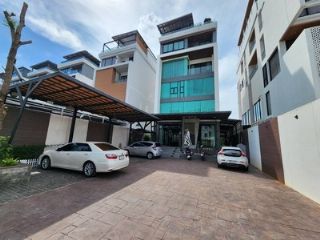 สภาพตึกใหม่เอี่ยม!! ขายโฮมออฟฟิศ อาคารสำนักงาน 5 ชั้น พร้อมลิฟต์ บ้านพันนา เอกมัย-รามอินทรา (Baan Panna) ติด Central EastVille!!