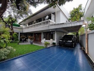ขายบ้านเดี่ยวลาดพร้าว โชคชัย 4 โทนสีขาวมินิมอลสไตล์สวนหรู ต้นไม้ร่มรื่น ใกล้รถไฟฟ้าสีเหลือง