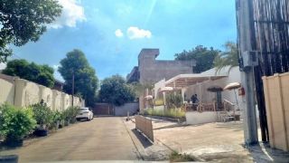 WW931D ขาย ที่ดินเปล่า ซอยนาคนิวาศ 37 (แถมคาเฟ่ สามารถดำเนินการต่อได้)