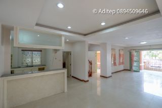 ขายด่วน! บ้านเดี่ยว เฉลิมพระเกียรติ ร.9 ซอย 28 ม.สวนหลวงวิลล์ 58.5 ตรว. 3 ห้องนอน 3 ห้องน้ำ มีห้องแม่บ้าน ใกล้ MEGA บางนา วงแหวนกาญจนาภิเษก