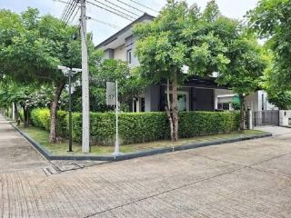WW826D ขาย หมู่บ้านเดอะ ซิตี้ สุขุมวิท-แยกบางนา ซอยคอมเซเว่น ถนนสรรพวุธ, บ้านเดี่ยวสไตล์ Modern Italian