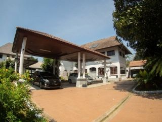 บ้าน หมู่บ้านนวธานี 256 SQ.WA 40000000 thb   น่า-อยู่ กรุงเทพ