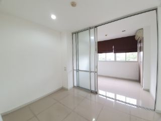 CONDOMINIUM ลุมพินี คอนโดทาวน์ นิด้า - เสรีไทย พื้นที่เท่ากับ 23 sq.m. 1BR   ราคา - ดี -
