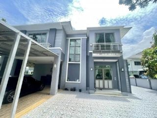 ให้เช่าบ้านเดี่ยว 2 ชั้นวิวทะเลสาป ถนนพระราม 9 หมู่บ้านเพอร์เฟค มาสเตอร์พีช พระราม9 ขนาด3 ห้องนอน 4 ห้องน้ำ พื้นที่ใช้สอย 241 ตร.ม.