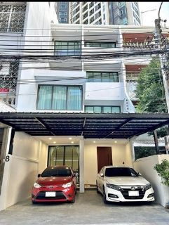 ขายทาวน์โฮม 4ชั้น ซอยสาทร บ้านพร้อมพักอาศัย หรือทำ Home Office AirBnb ใกล้BTSสะพานตากสิน ใจกลางเมือง