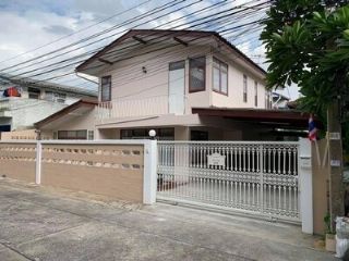 WW566AA ขาย บ้านเดี่ยว 2 ชั้น หมู่บ้านนครหลวงนิเวศน์ ถนนลาดปลาเค้า ซอย4