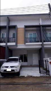 ให้เช่าทาวน์โฮม 2 ชั้น โครงการแกรนด์วิลล์ ตั้งอยู่บนปทุมธานี-สายใน