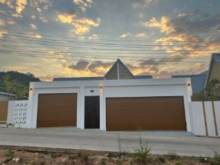 LV52449 ขาย บ้านเดี่ยว Baan Mae 2 Villa (บ้าน แม่ 2 วิลล่า) โครงการบ้านพูลวิลล่าสไตล์หรูหราตกแต่งแบบสมัยใหม่
