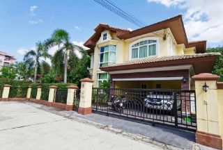 ให้เช่าบ้านเดี่ยว 2 ชั้น หมู่บ้านภัสสร 4 ถนนรังสิต -นครนายก คลอง 3 ปทุมธานี ติดถนนใหญ่