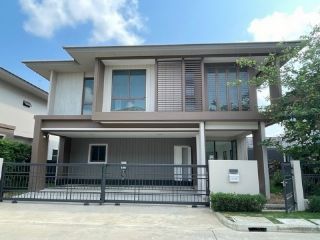 LVPU52724 ขาย บ้านเดี่ยว บุราสิริ กรุงเทพกรีฑา โครงการตั้งอยู่ในย่านกรุงเทพกรีฑา แหล่งรวม Villa ขนาดใหญ่