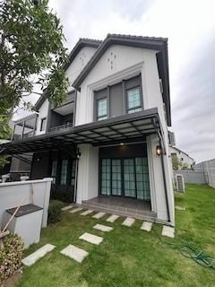 HR 9973 ให้เช่าบ้านเดี่ยว 4 ห้องนอน  Centro บางนา ใกล้ Mega Bangna