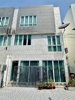 ให้เช่าบ้านเดี่ยว 4นอน 5น้ำ ค่าเช่าไม่แพง มีเฟอร์และเครื่องใช้ไฟฟ้า เหมาะอยู่อาศัยหรือออฟฟิศ ใกล้นิคมอมตะชลบุรี
