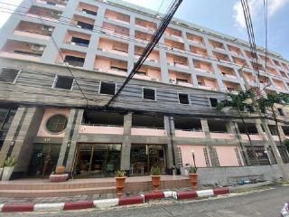 ขายอาคาร 9 ชั้นขนาดใหญ่ 7,894 ตรม. แบ่งเป็นโรงแรมและอพาร์ตเมนต์ 84 ห้องพัก แอร์ทุกห้อง ลิฟท์ 2 ตัว ลาดพร้าว 140 ใกล้ MRT เดอะมอลล์บางกะปิ