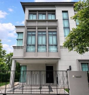 ขายบ้านหรู 3 ชั้น แบบ Duplex บ้านแฝด The Sonne ศรีนครินทร์ บางนา ขนาด 48.4 ตรว 4นอน 4น้ำ