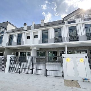 ให้เช่าทาวน์โฮม 2 ชั้น 3 ห้องนอน วิลลาจจิโอ 3 ศรีนครินทร์-บางนา Villaggio 3 Srinakarin-Bangna ใกล้เมกะบางนา