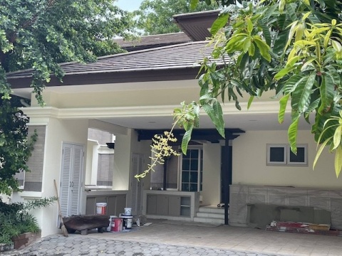 BH4493 ขายและให้เช่าบ้านเดี่ยวหรู หมู่บ้านลดาวัลย์ รามอินทรา บ้านแปลงพิเศษ 250 ตารางวา ติดถนนใหญ่ ใกล้รถไฟฟ้า
