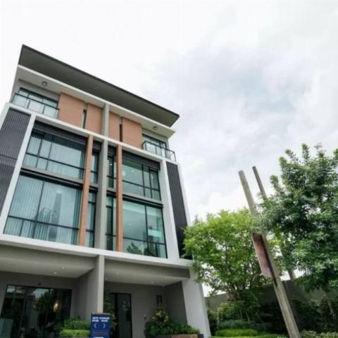 ให้เช่าHome Office 5 ชั้น พรีเมี่ยม เพลส มิกซ์ นวมินทร์ ซ.133 ติดถนนนวมินทร์ นวลจันทร์ 3 ห้องนอน  6 ห้องน้ำพื้นที่ใช้สอย 420 ตารางเมตร