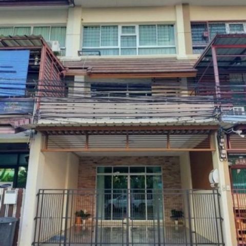 ให้เช่าทาว์นโฮม 3 ชั้น โครงการ RK Office Park มีนบุรี โครงการอยู่ริมถนนใหญ่ ใกล้ตลาดมีนบุรี ใกล้รถไฟฟ้าสีชมพู