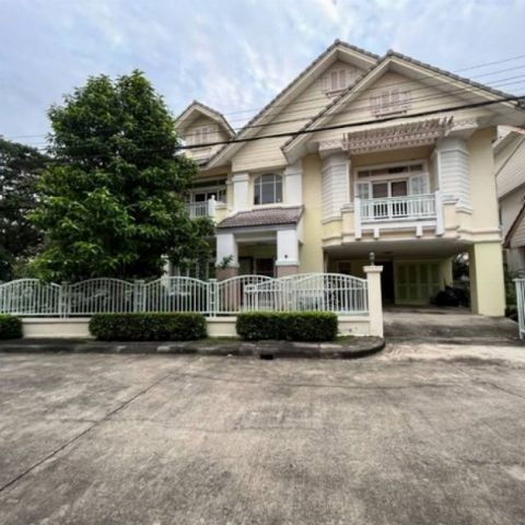WW935D ขาย บ้านเดี่ยว หลังมุม หมู่บ้านพาร์คเวย์ ชาเล่ต์ ซอย รามคำแหง 190/1