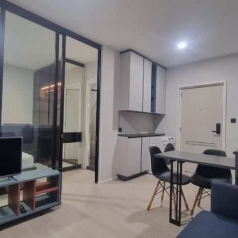 For Rent : The Key MRT เพชรเกษม 48  ติดMRT เพชรเกษม 48  เครื่องใช้ไฟฟ้าครบ  จอดรถฟรี 1 คัน พร้อมอยู่ ค่าเช่า 12,000 บาท