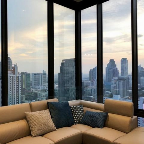 For rent Ashton Silom ชั้นสูง วิวสวย เฟอร์นิเจอร์ครบ พร้อมเข้าอยู่ LH-RW3582
