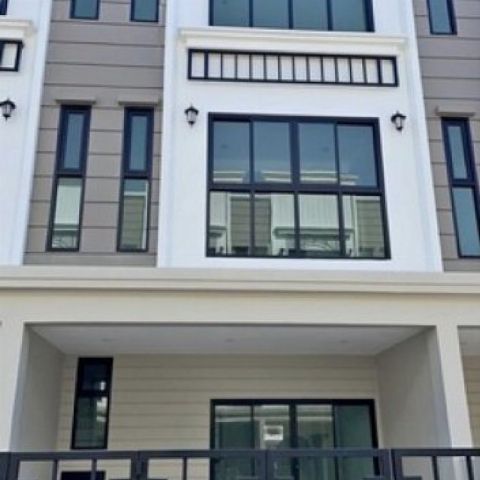 ให้เช่าทาวน์โฮมใหม่ อีเธอร์นีตี้ พริมโรส ติดถนนสุขาภิบาล5 ใกล้บีที่เอสคูคตและ คปอ ใกล้โรงเรียนสารสาสน์วิเทศสายไหม