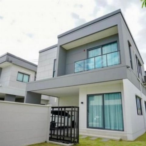 LV52508 ขาย บ้านเดี่ยว เซนโทร บางนา Centro Bangna ทำเลติด Mega บางนา