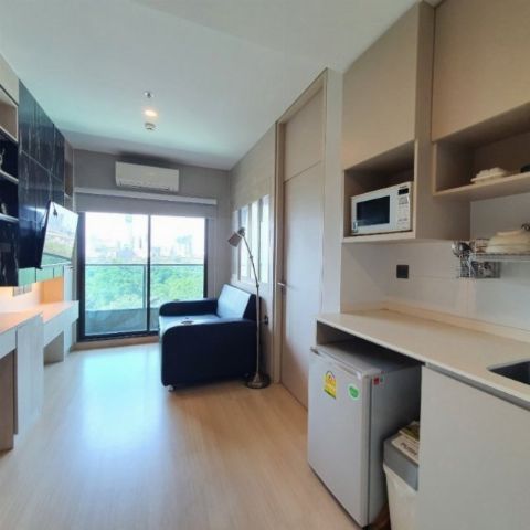 LS-PM A-10 ห้องคุณไพศาล   condo. ลุมพินี สวีท เพชรบุรี - มักกะสัน พื้นที่ =  28 SQUARE METER 1 นอน 14000 BAHT. ใกล้ รถไฟฟ้า BTS เพชรบุรี บรรยากาศ ดี