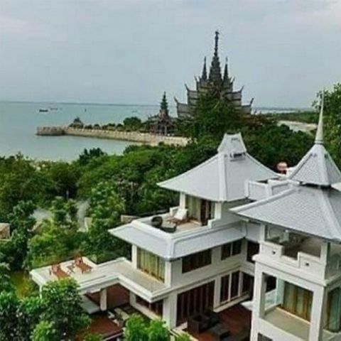 LV52572 ขาย บ้านหรูติดทะเลพัทยาเหนือ บ้านพร้อมที่ดินบนทำเลที่ดีที่สุดบนหาดวงศ์อมาตย์ ติดปราสาทสัจธรรม