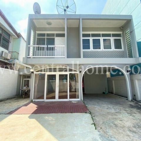 บ้านเดี่ยว ซอยสันติสุข ดุสิต รีโนเวทใหม่ พร้อมอยู่