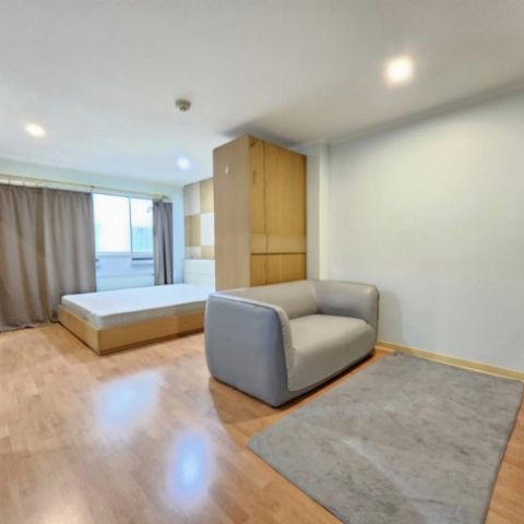 For Rent :  ลุมพินี วิลล์ ศูนย์วัฒนธรรม studio 30 ตร.ม. ค่าเช่า 8,500 บาท รวมค่าส่วนกลาง ใกล้ MRT ศูนย์วัฒนธรรม
