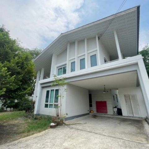 LVPU52729 ให้เช่าบ้านเดี่ยว 2 ชั้น โครงการ ฮาบิเทีย โมทีฟ ปัญญาอินทรา (Habitia Motif Panyaintra) วิวสนามกอล์ฟ แปลงมุมใน