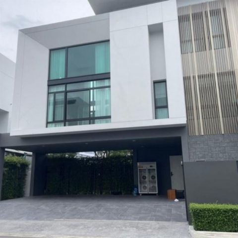 LV52802 ขาย บ้าน 3 ชั้น หมู่บ้านนันทวัน ถนนกรุงเทพกรีฑา ติด รร. Wellington international school และ สนามกอล์ฟ กรุงเทพกรีฑา