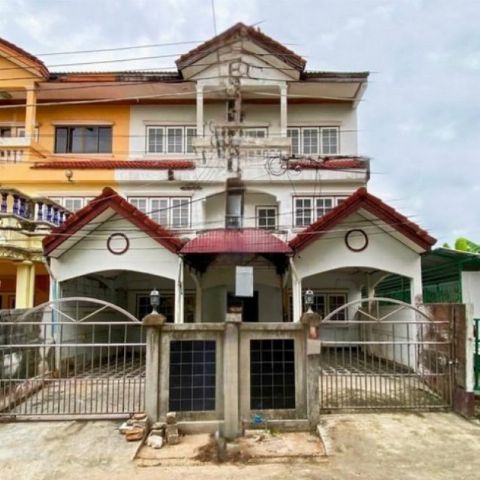 ให้เช่าทาวโฮมหลังมุม 3ชั้น ซอยสุขุมวิท 101 ปุณณวิถี จดทะเบียนบริษัทได้ ใกล้BTS ปุณณวิถี 5 นาที  ,  โรงเรียนนานาชาติ Anglo-Singapore